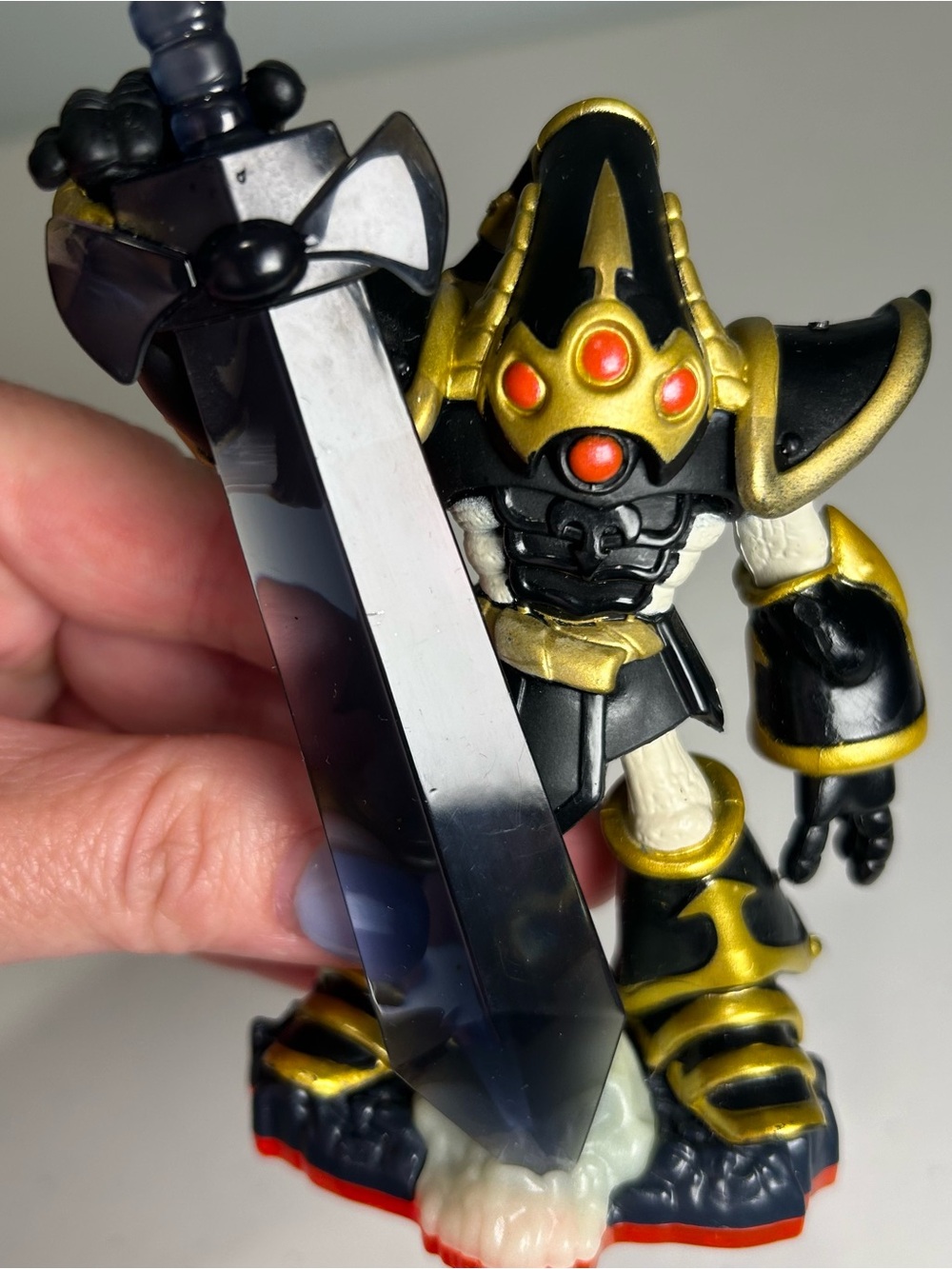 Skylanders Trap Team Krypt King Character - Picture 9 of 12